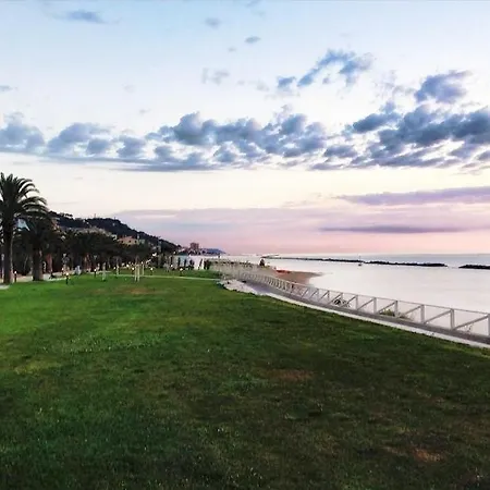 Residenza Giulia E Lidia - Perla Dell'adriatico * Гроттамаре